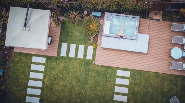 Aerial view of the garden lounge and whirlpool